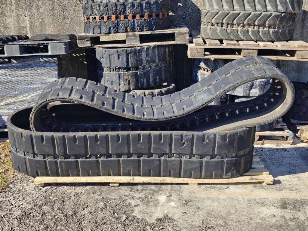 B450*86FB*55 Chenille caoutchouc pour Bobcat T 770 Photo 1