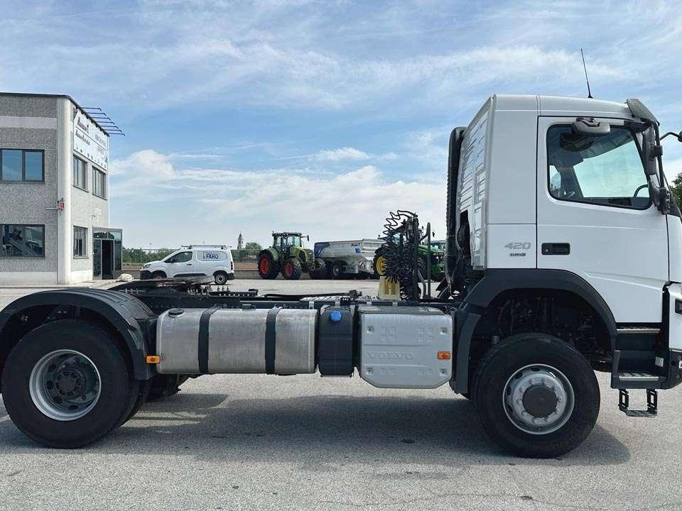 Volvo FMX420 4x4 Photo 23