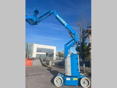 Genie Z30/20N RJ Photo 1