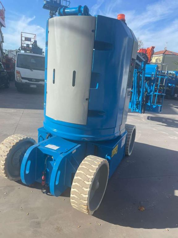 Genie Z30/20N RJ Photo 6