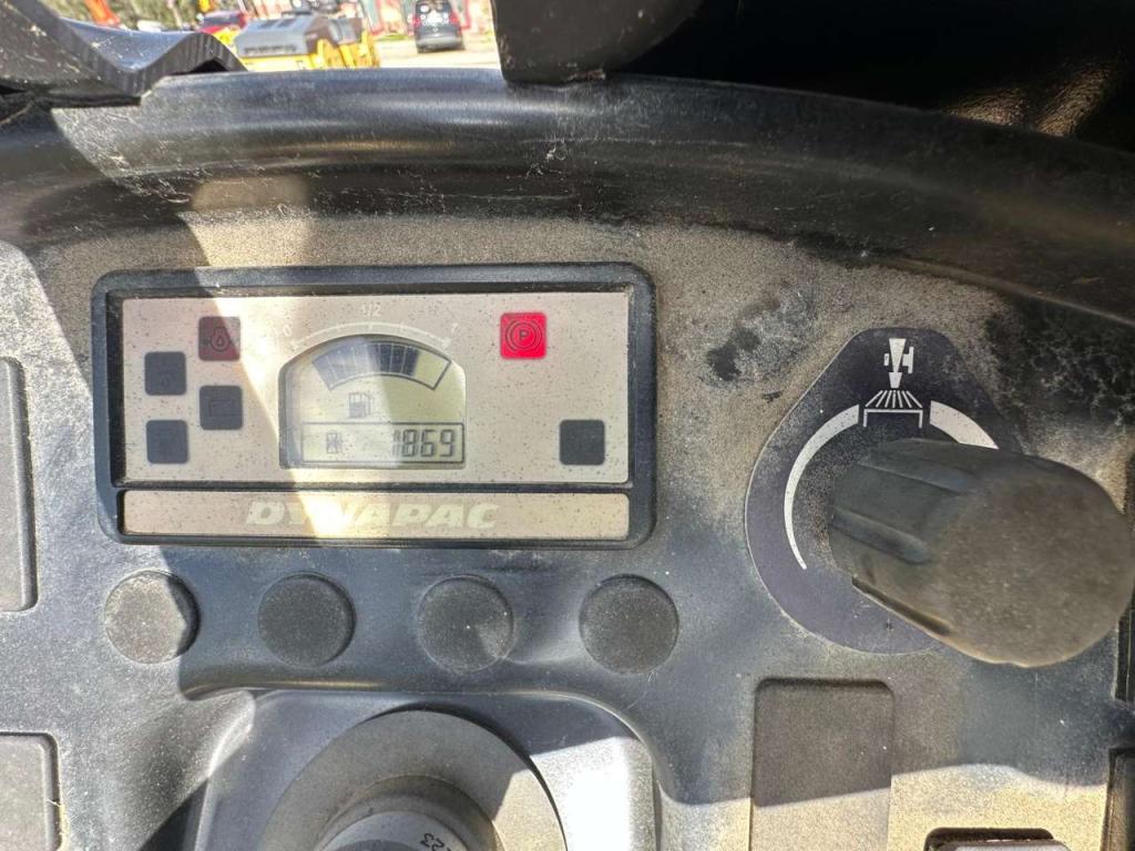 Dynapac CC1200C Photo 3