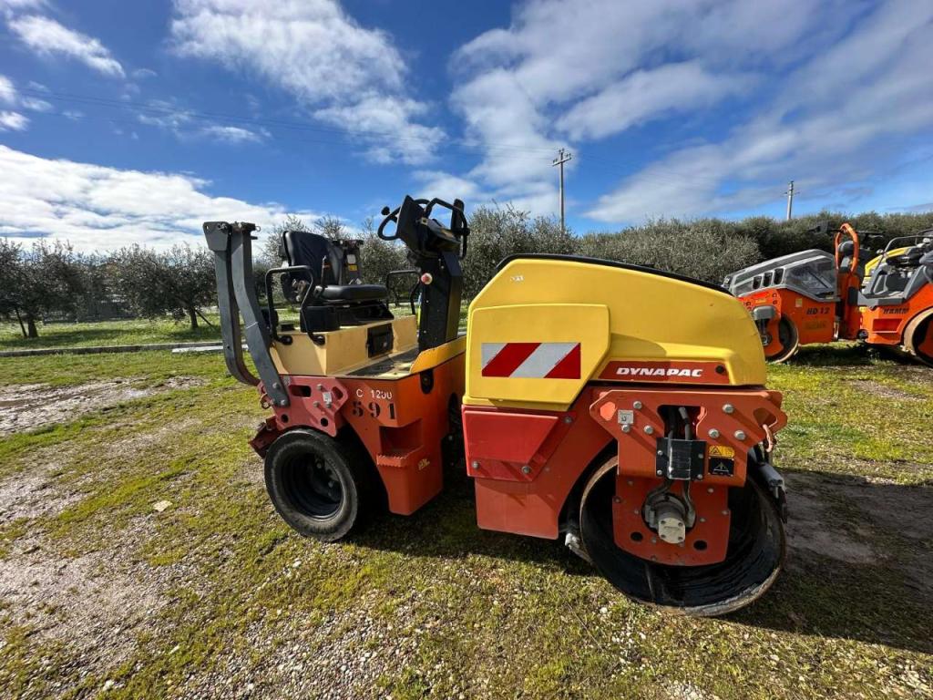 Dynapac CC1200C Photo 5