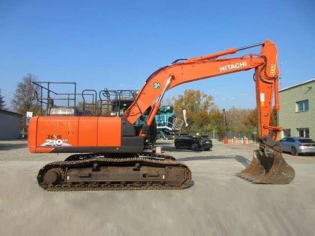 Hitachi ZX210 LC-6 Photo 3