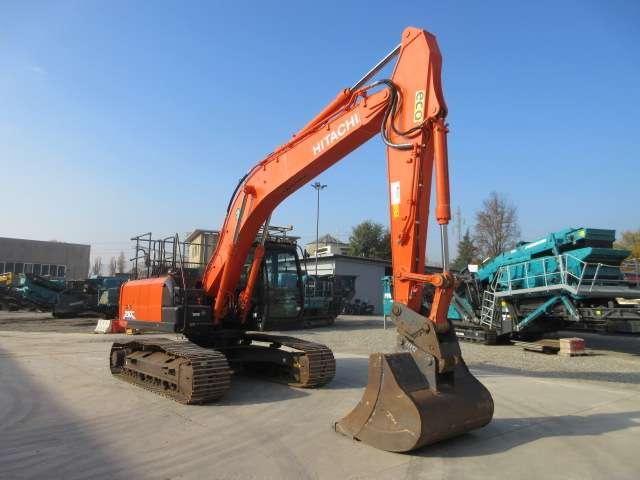 Hitachi ZX210 LC-6 Photo 4