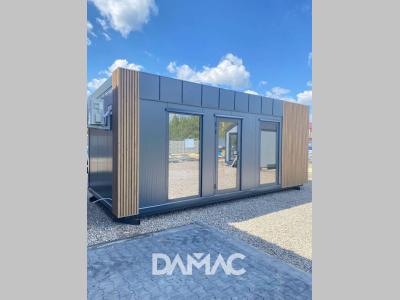 CONTAINER LUX 6M en vente par DAMAC