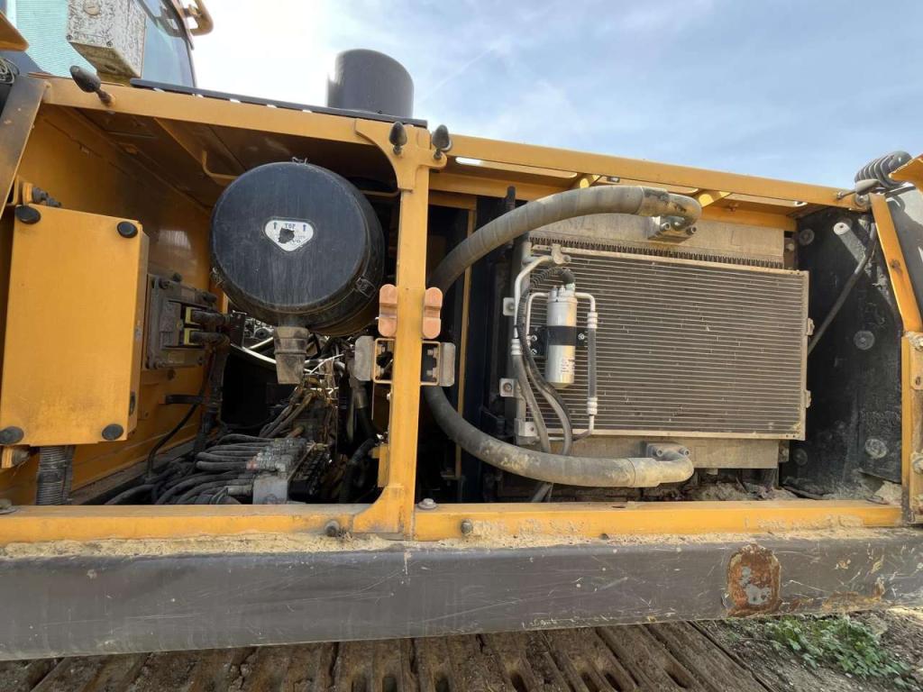 Volvo EC240CL Photo 26