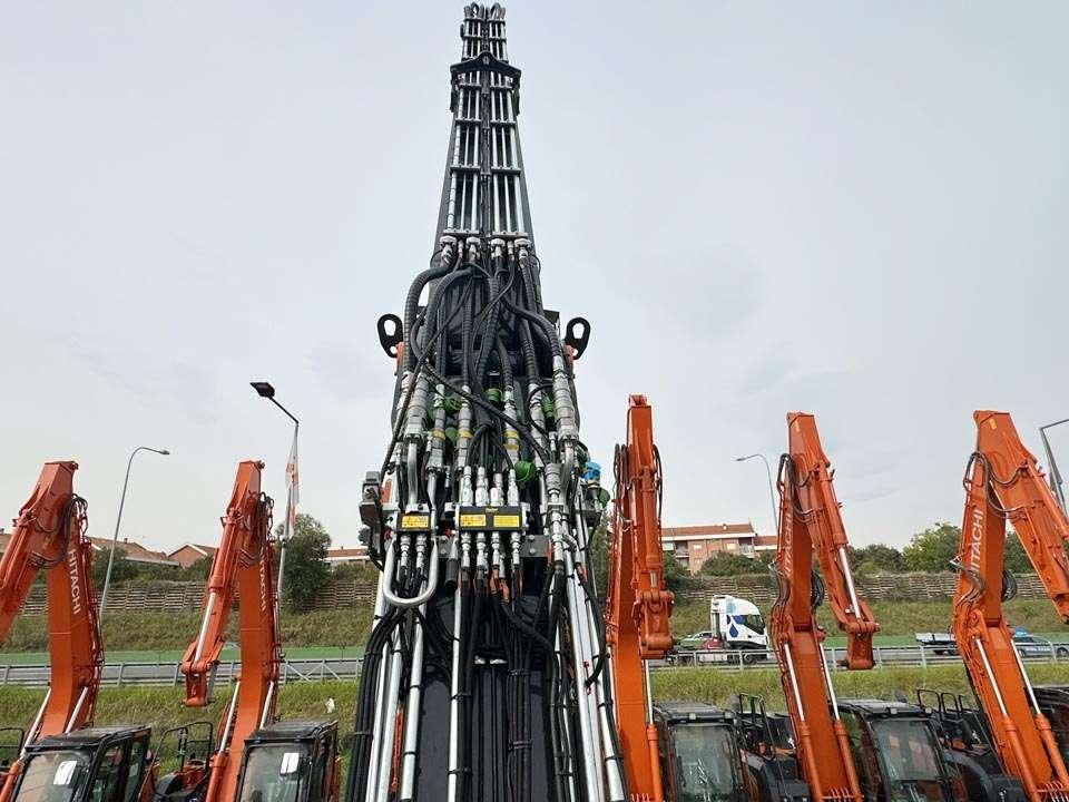 Hitachi KMC380S-7 Photo 11