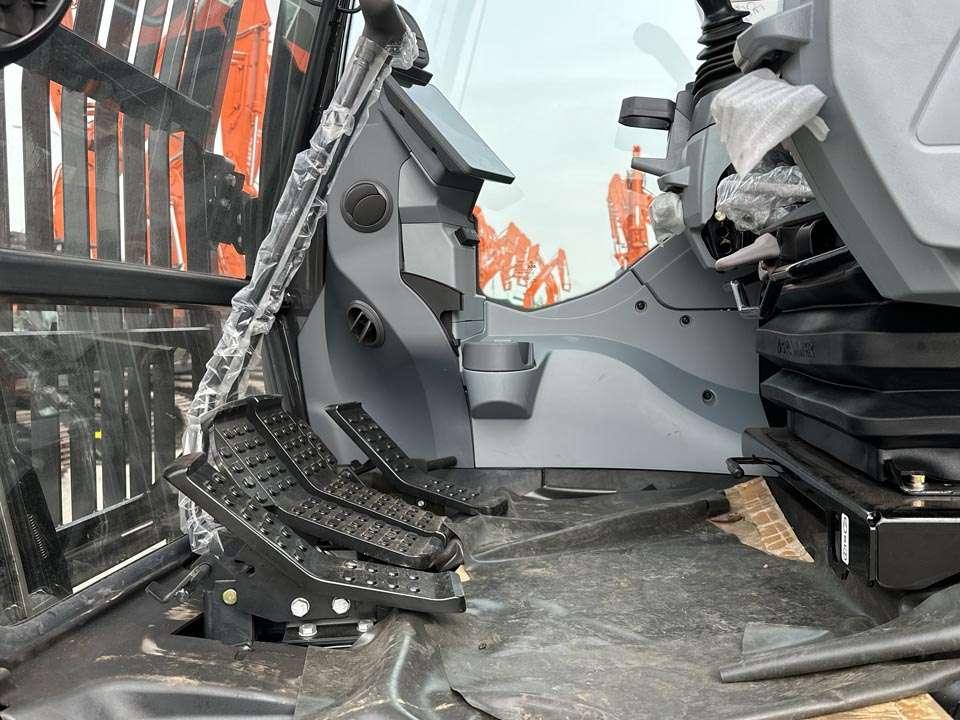 Hitachi KMC380S-7 Photo 14