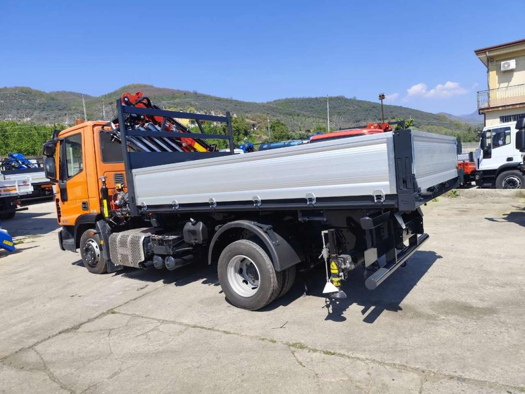 Iveco EUROCARGO 120-190L Photo 12