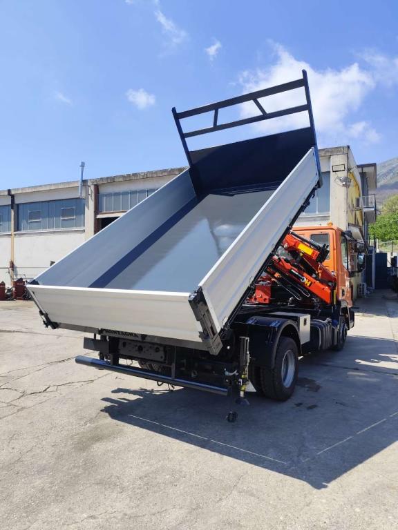 Iveco EUROCARGO 120-190L Photo 15