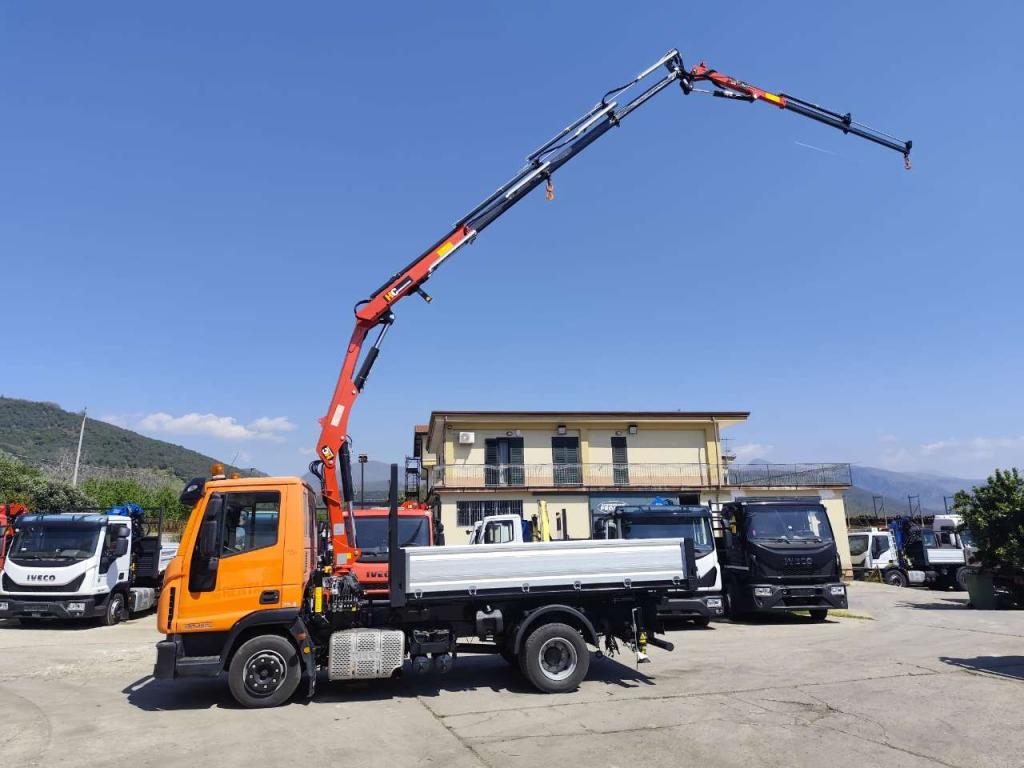 Iveco EUROCARGO 120-190L Photo 30