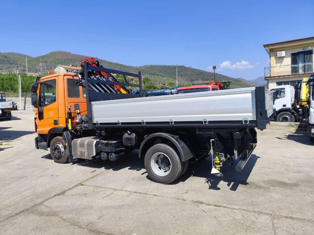 Iveco EUROCARGO 120-190L Photo 9