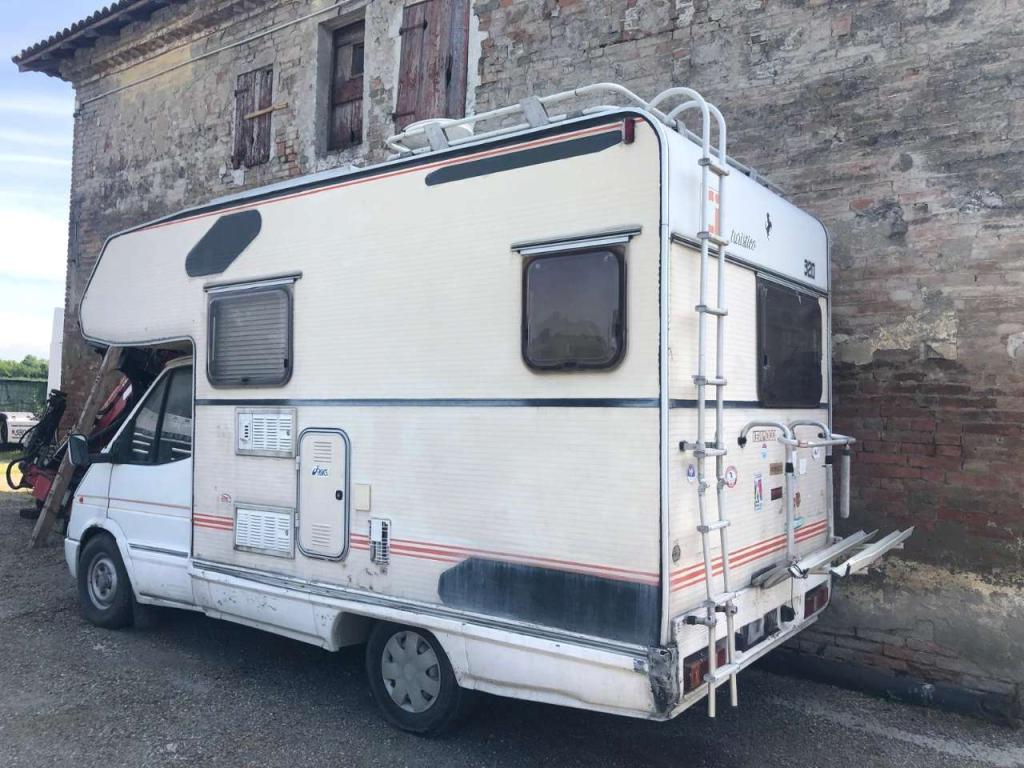 Ford Camper Photo 3