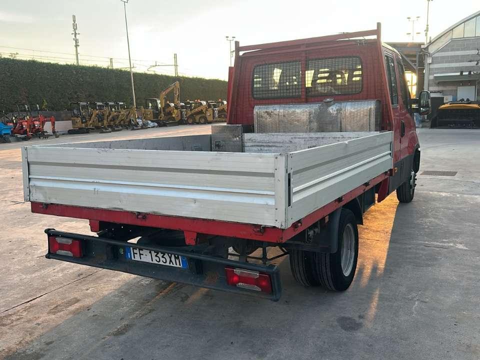 Iveco Daily 35-120 Photo 2