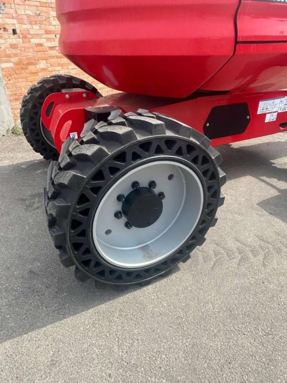 Manitou 200 ATJ Photo 15