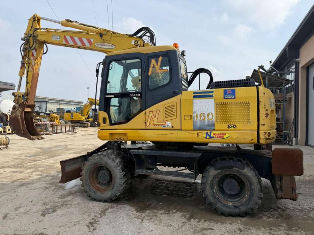 Komatsu PW160 Photo 11