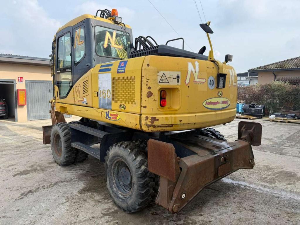 Komatsu PW160 Photo 8
