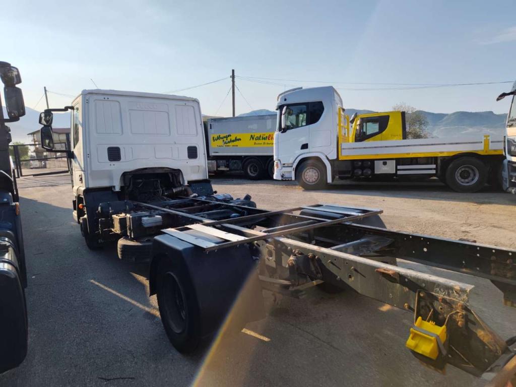 Iveco EUROCARGO 100E18 Photo 13