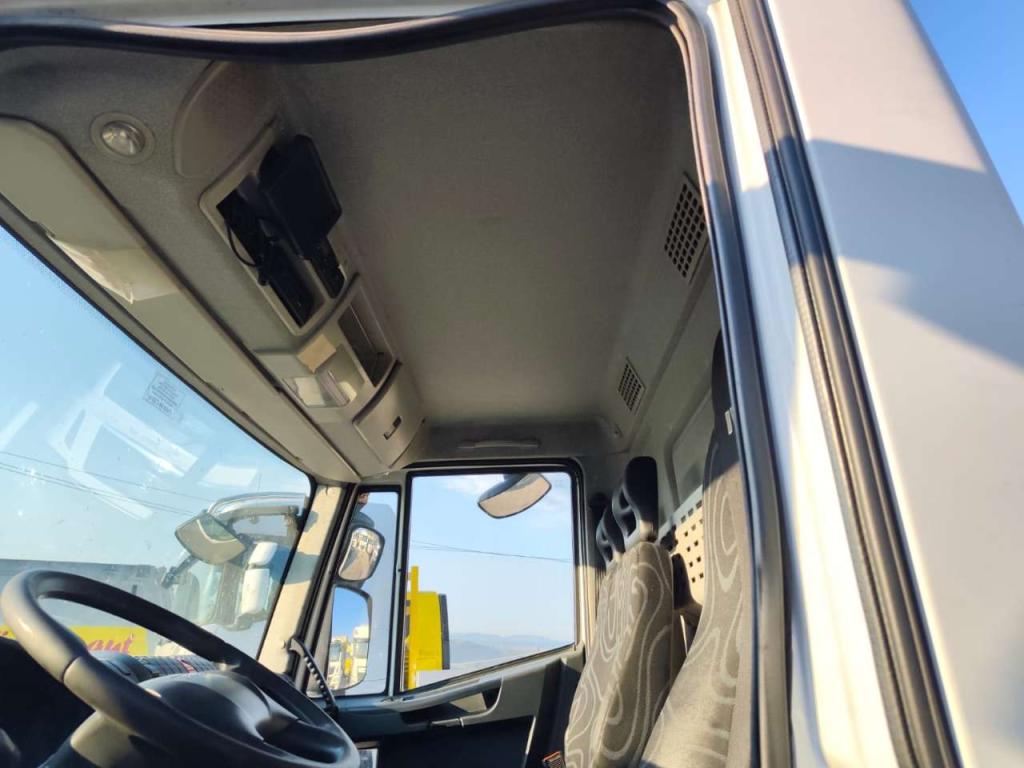 Iveco EUROCARGO 100E18 Photo 18