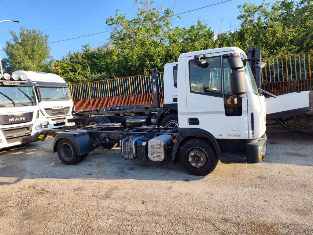 Iveco EUROCARGO 100E18 Photo 6
