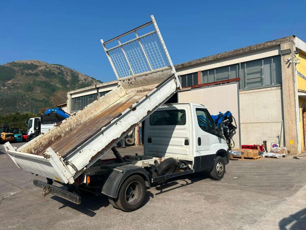Iveco DAILY 35-110 Photo 11