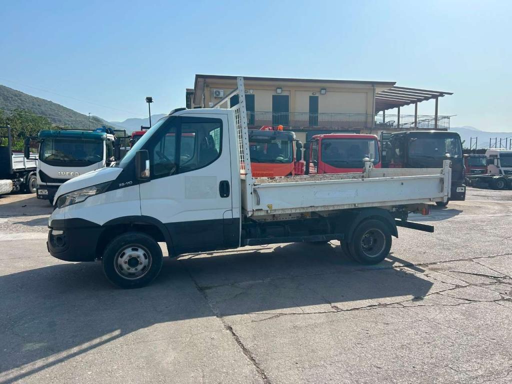 Iveco DAILY 35-110 Photo 18