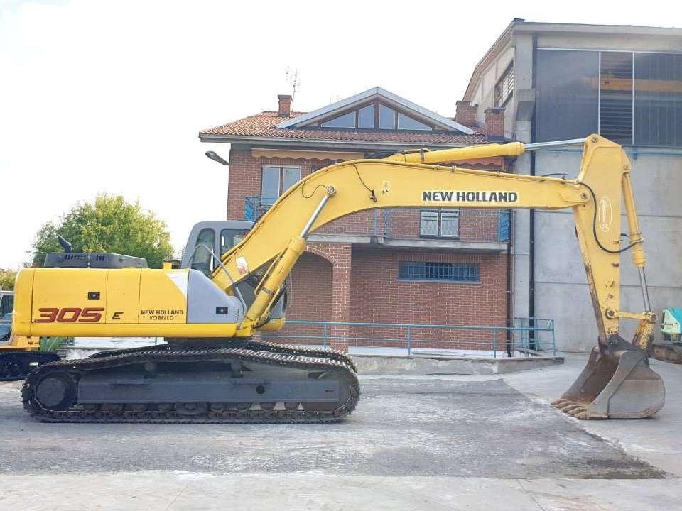 New Holland E305 Photo 11