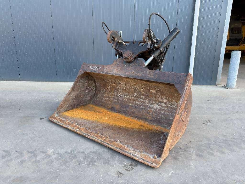 Caterpillar CW40 Photo 1