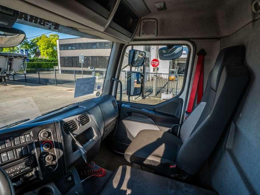 Renault D 16 WIDE 250 DXI DHOLLANDIA Photo 19