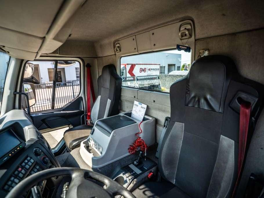 Renault D WIDE 380 DXI Photo 14