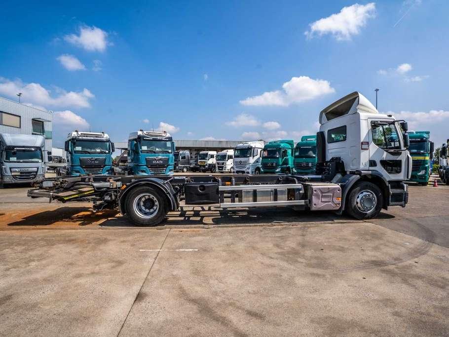 Renault D WIDE 380 DXI Photo 6