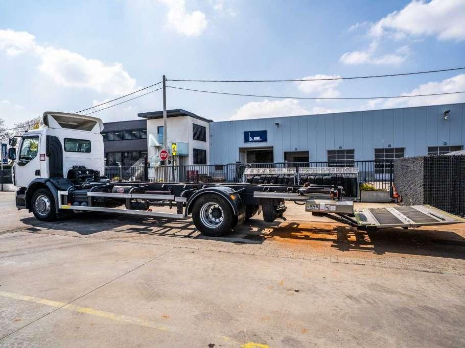 Renault D WIDE 380 DXI Photo 9