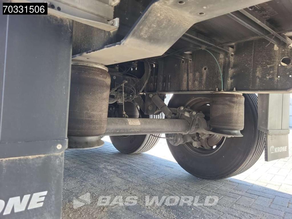 Krone SD Lift Axle MOT 11/26 Photo 25