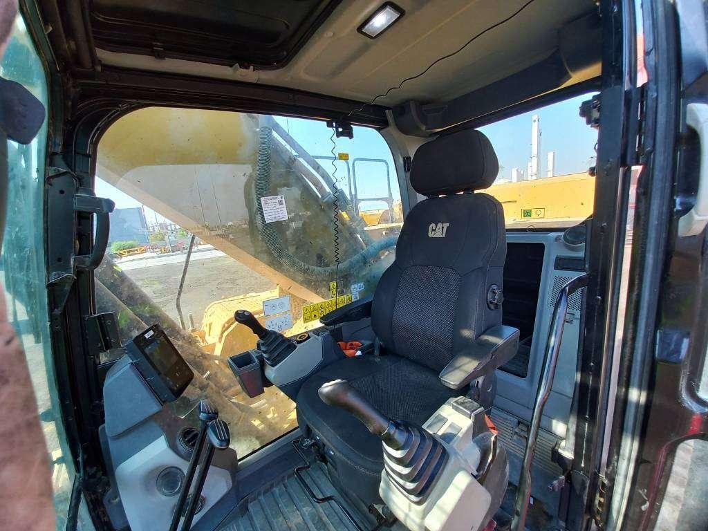 Caterpillar 350 (EXW - Abu Dhabi) Photo 10