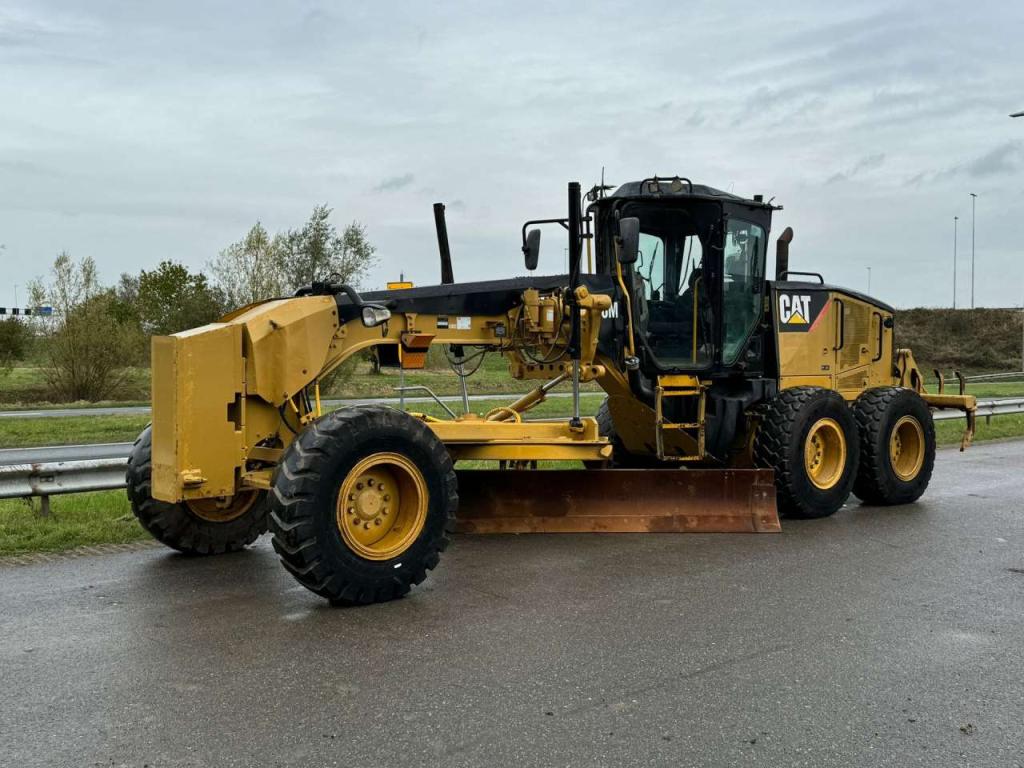 Caterpillar 140M Photo 2