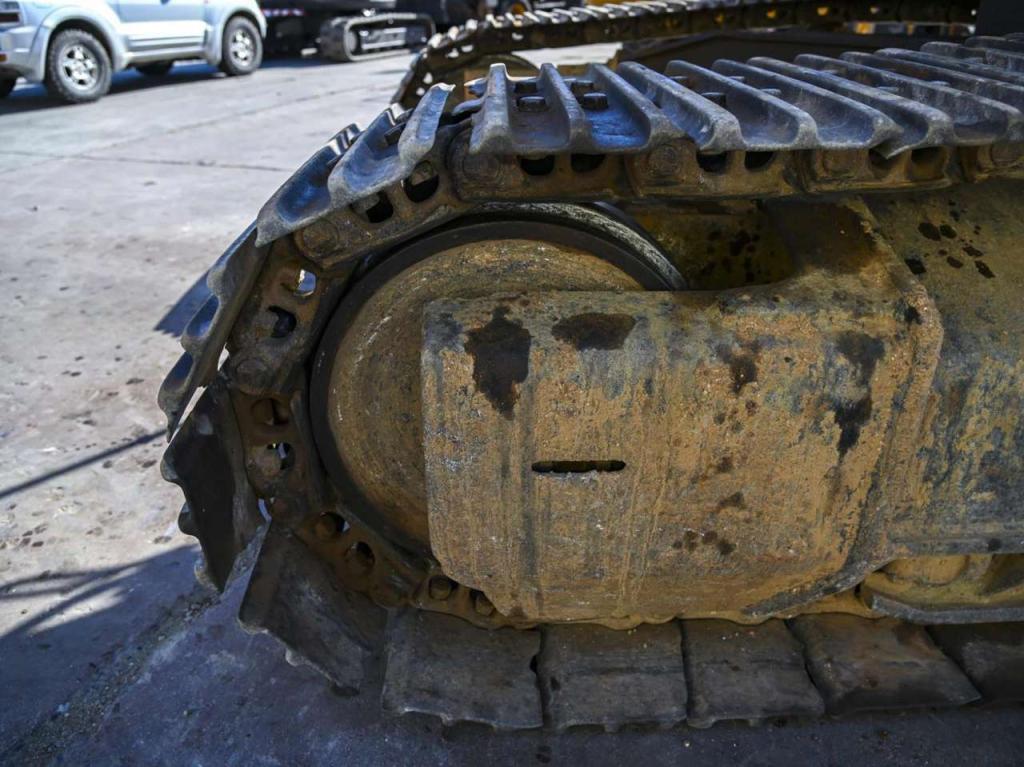 Hitachi ZX350LCN-3 Photo 11