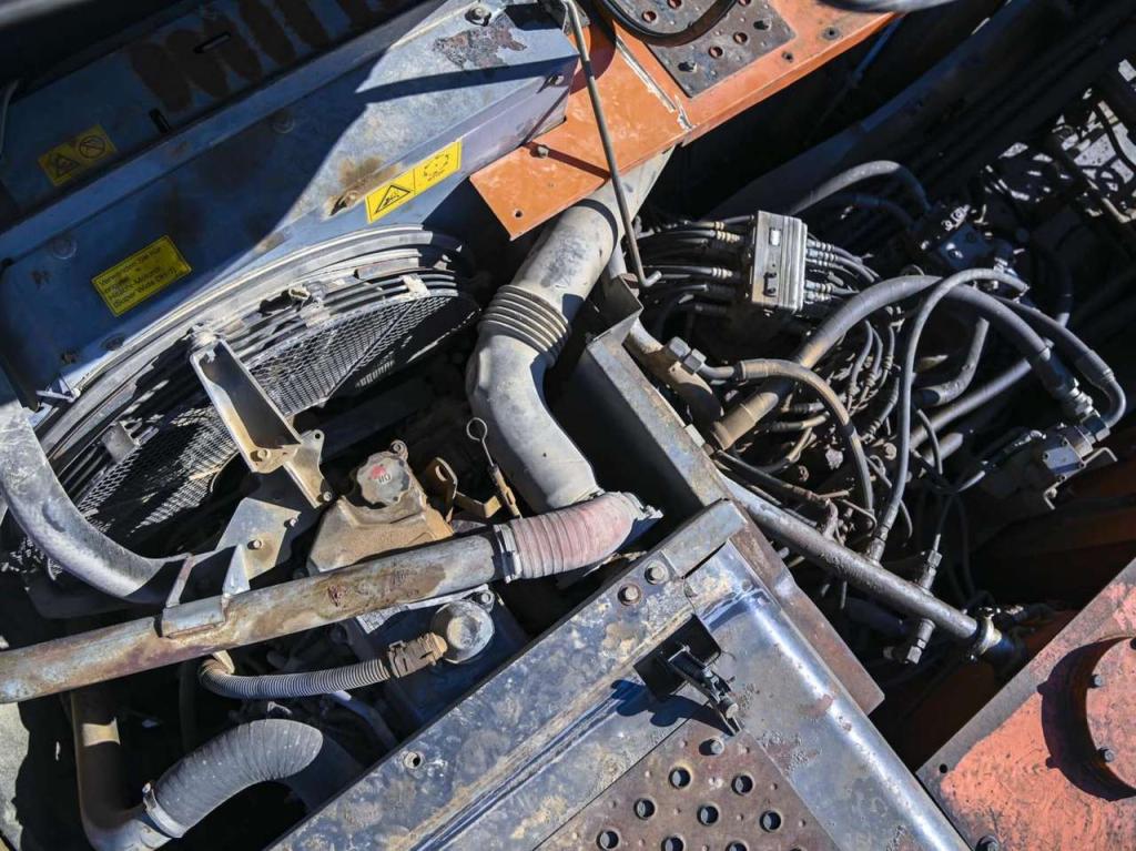 Hitachi ZX350LCN-3 Photo 14