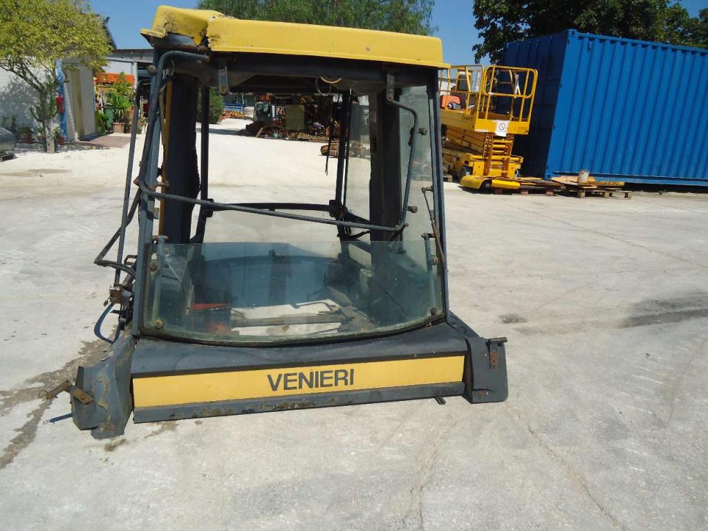 Cabine pour Venieri 12.23 Photo 4