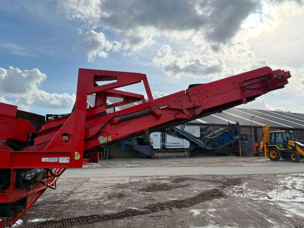 Terex - Finlay 883T - 2 Side Conveyor / Auto Greasing Photo 12