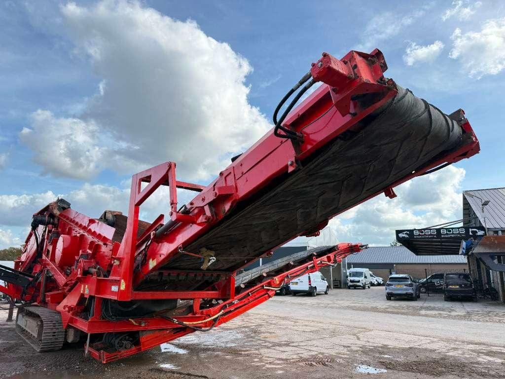 Terex - Finlay 883T - 2 Side Conveyor / Auto Greasing Photo 13