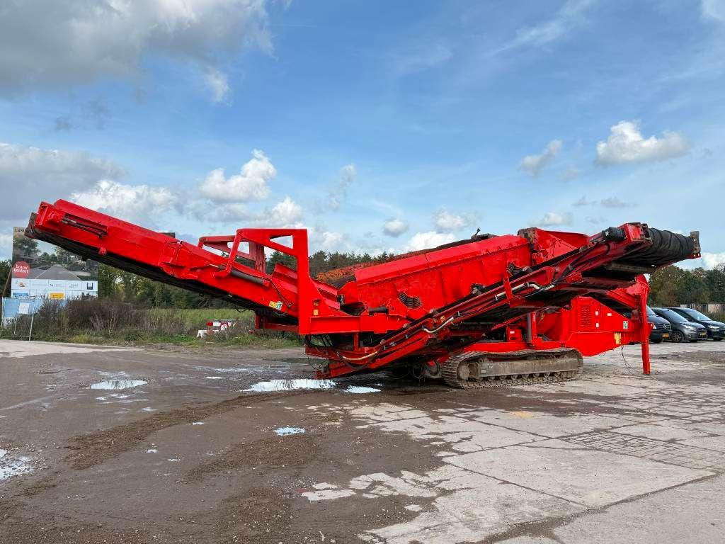 Terex - Finlay 883T - 2 Side Conveyor / Auto Greasing Photo 3