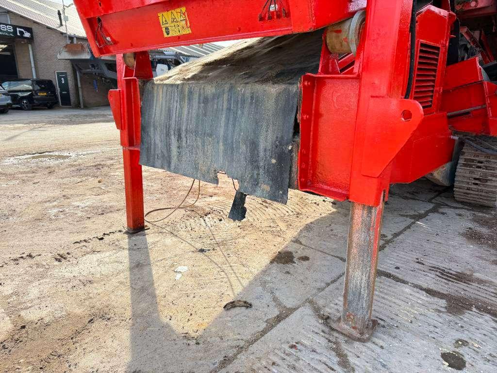 Terex - Finlay 883T - 2 Side Conveyor / Auto Greasing Photo 30