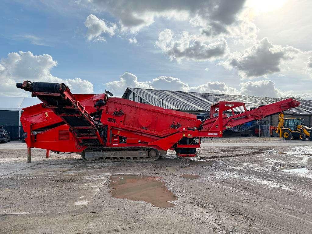 Terex - Finlay 883T - 2 Side Conveyor / Auto Greasing Photo 6