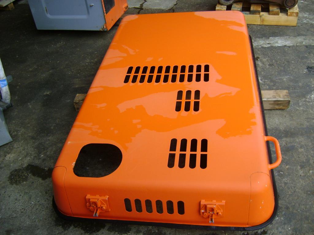 Capot et panneau de carrosserie pour New Holland E 165 Photo 1