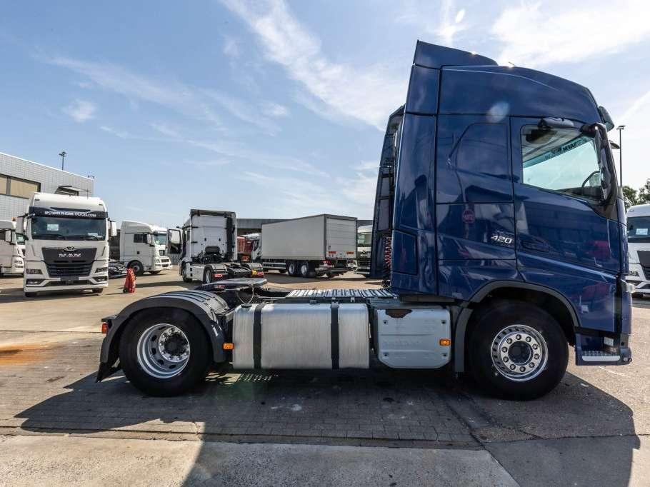 Volvo FH 420 Photo 3