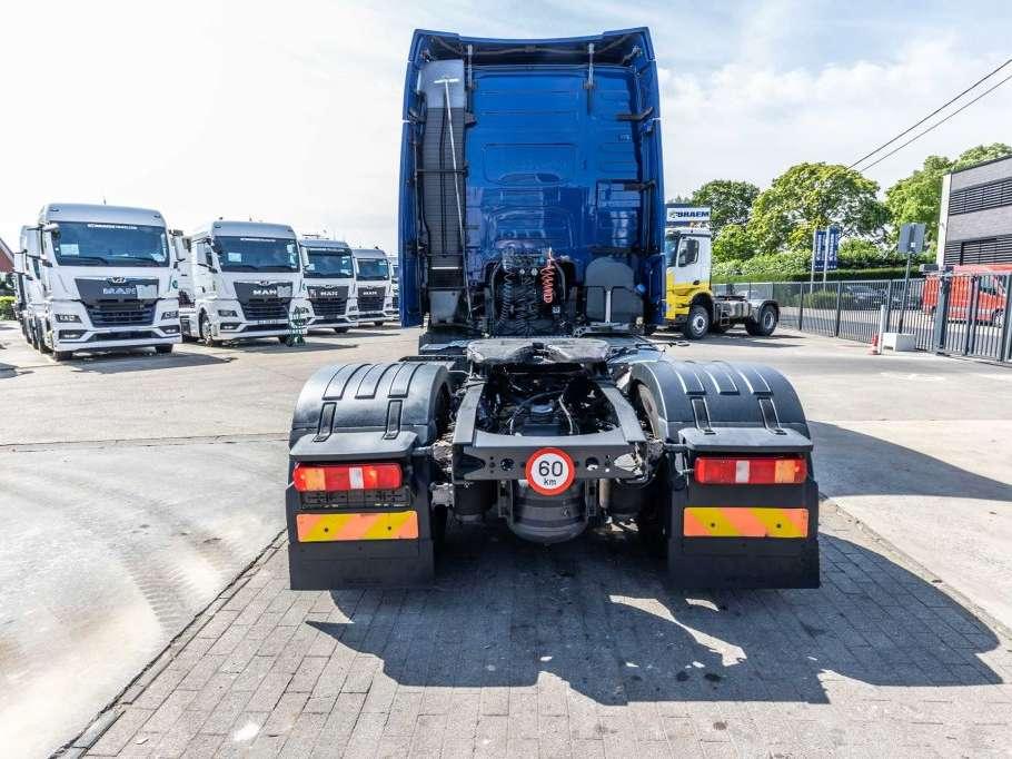 Volvo FH 420 Photo 5