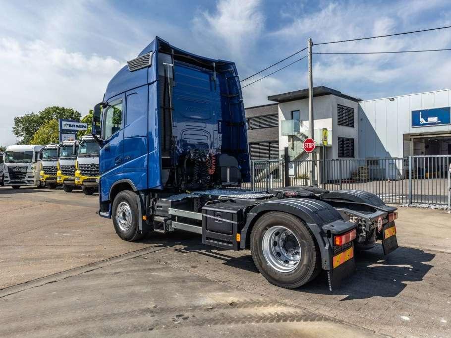 Volvo FH 420 Photo 6