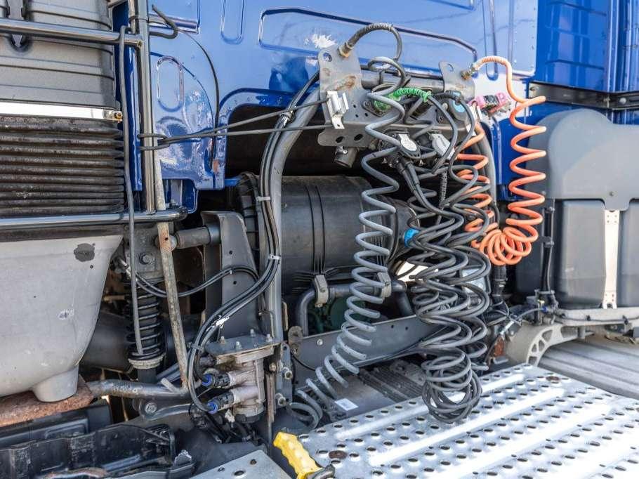 Volvo FH 420 Photo 9