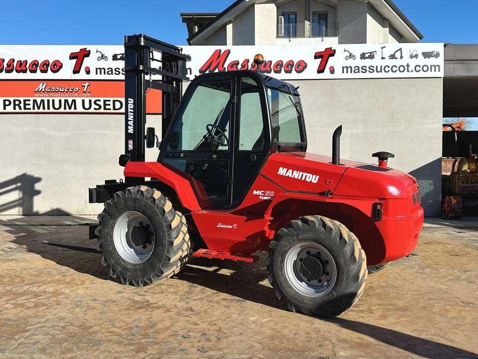 Manitou M50-4 4x4 Photo 4