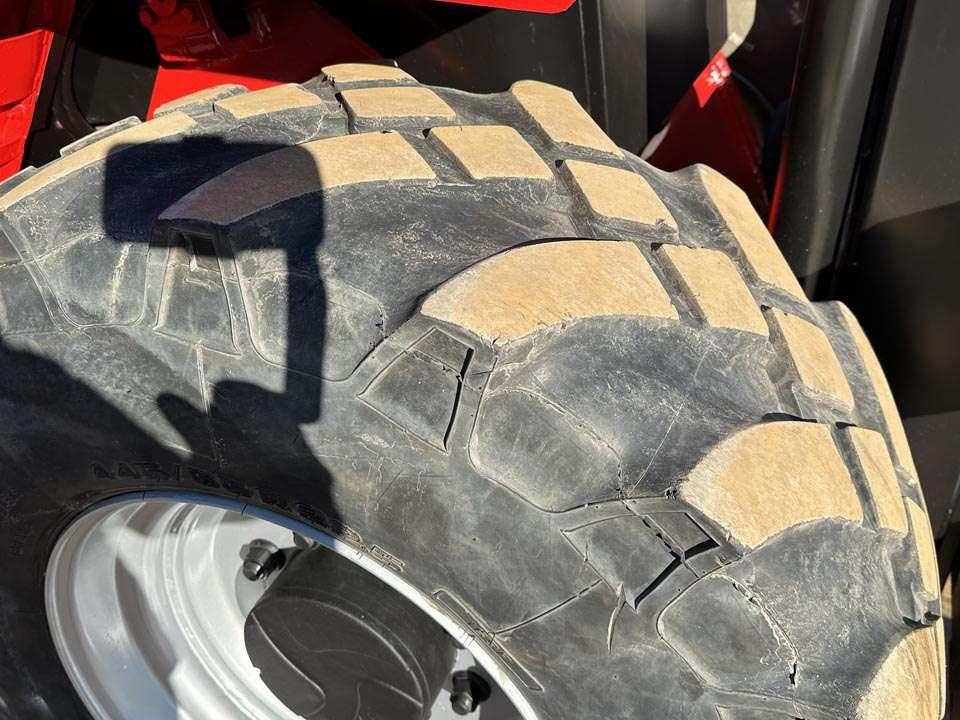Manitou M50-4 4x4 Photo 9